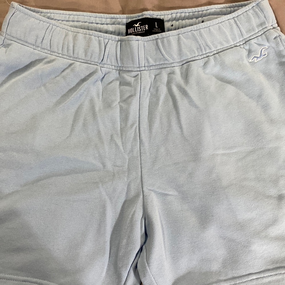 Men’s Hollister Large Shorts with pockets in light blue